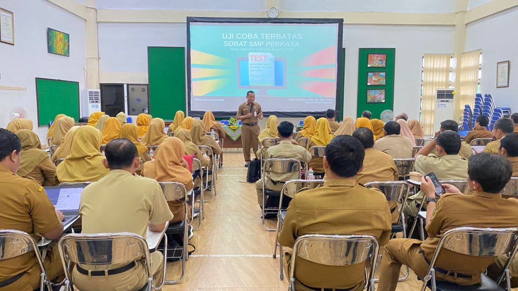 SOBAT SMP PERKASA, Inovasi Digital Pendidikan Banjarnegara Resmi Diluncurkan Bupati dan Disimulasikan ke Operator Sekolah