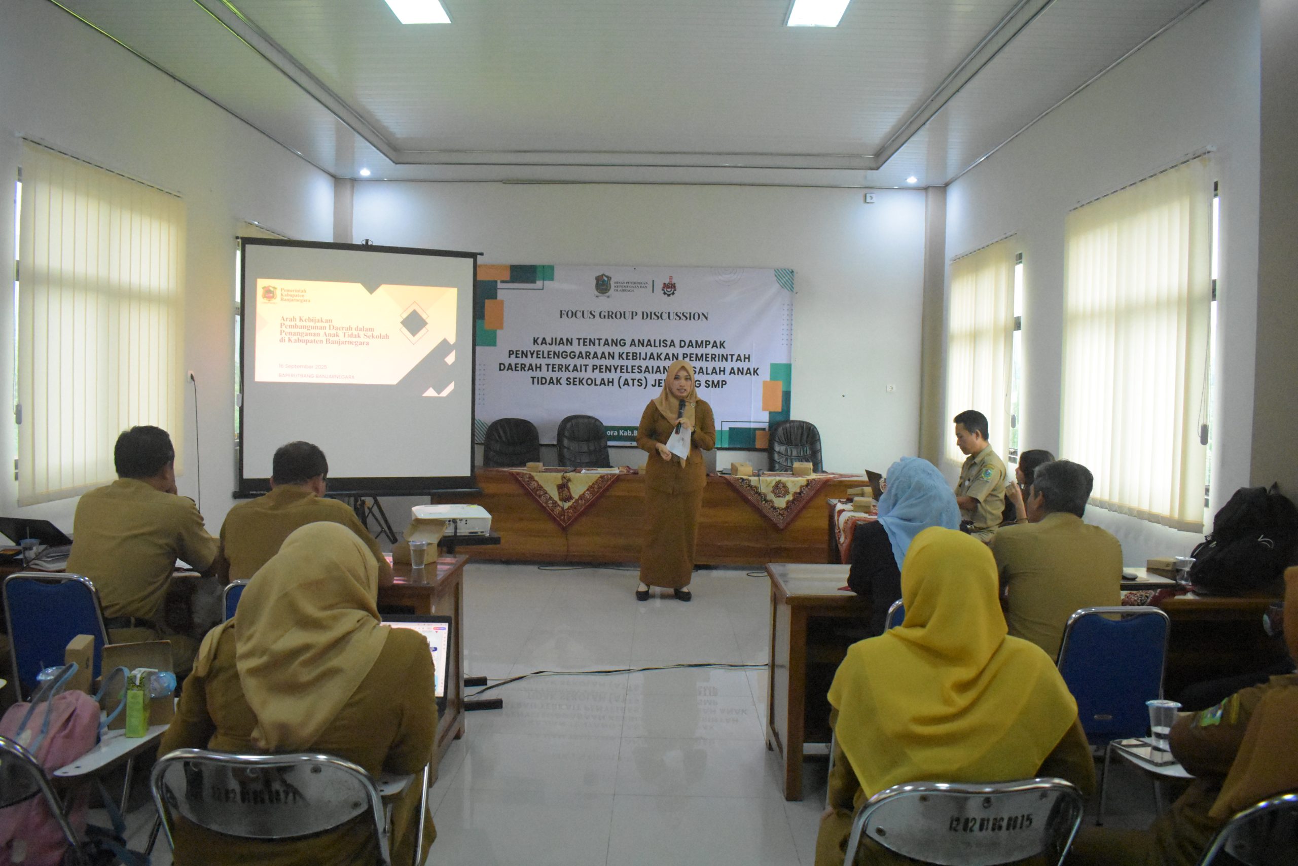 Featured image for FGD Kajian Dampak Kebijakan untuk Penyelesaian Masalah Anak Tidak Sekolah Jenjang SMP